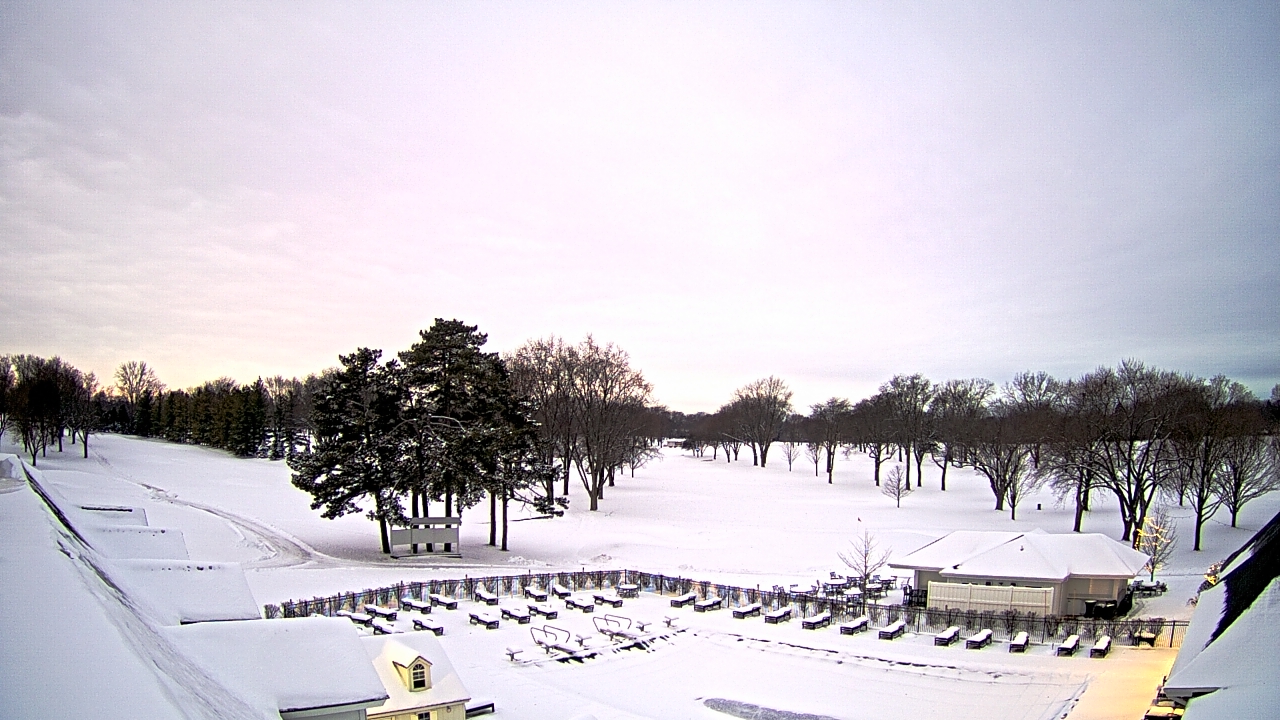 Thumbnail for current weather camera view from Crystal Lake Country Club in Crystal Lake, Illinois