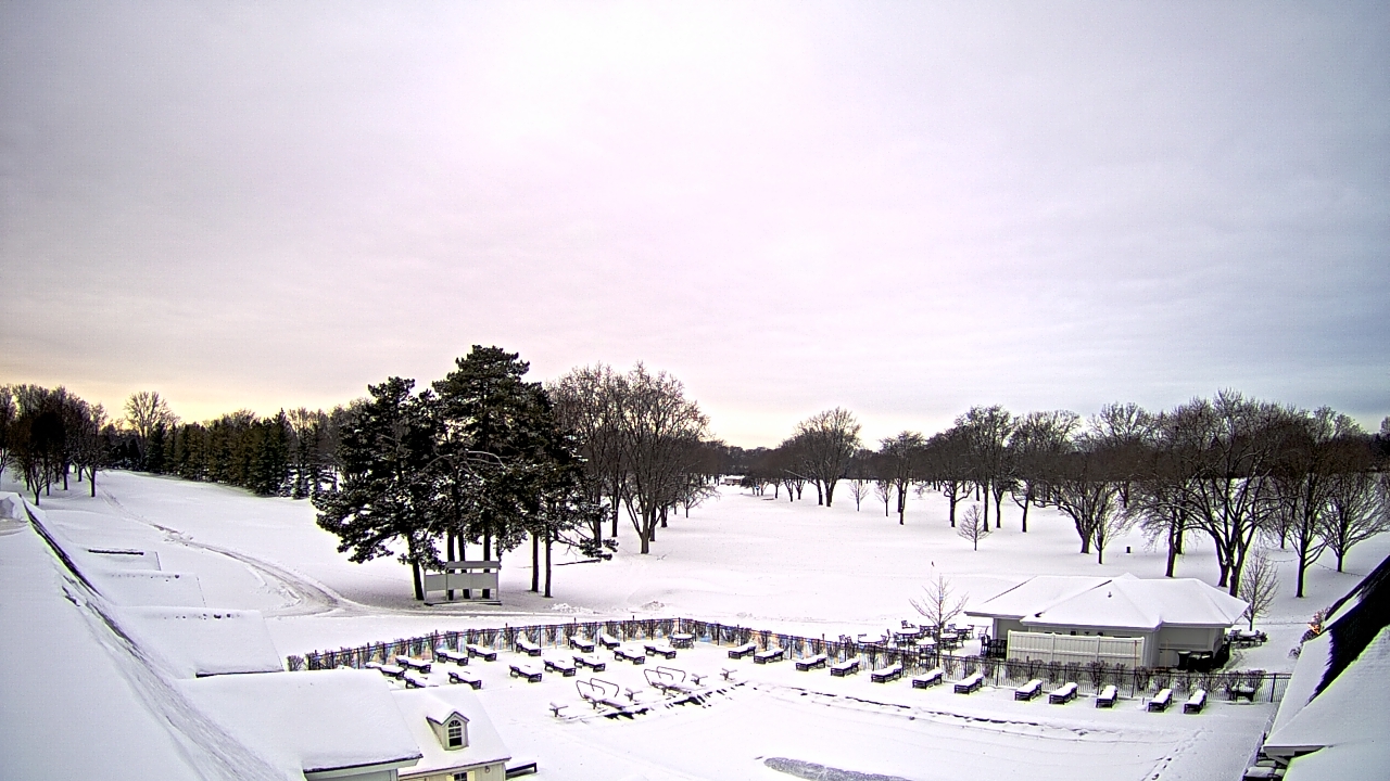 Thumbnail for current weather camera view from Crystal Lake Country Club in Crystal Lake, Illinois