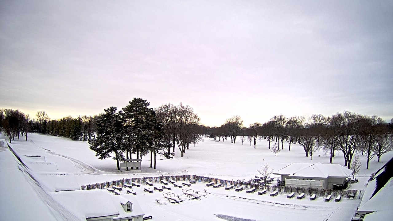 Thumbnail for current weather camera view from Crystal Lake Country Club in Crystal Lake, Illinois