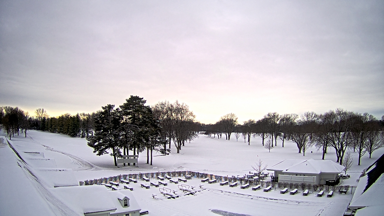 Thumbnail for current weather camera view from Crystal Lake Country Club in Crystal Lake, Illinois