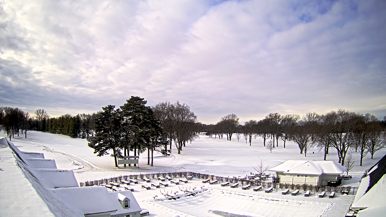 Thumbnail for current weather camera view from Crystal Lake Country Club in Crystal Lake, Illinois