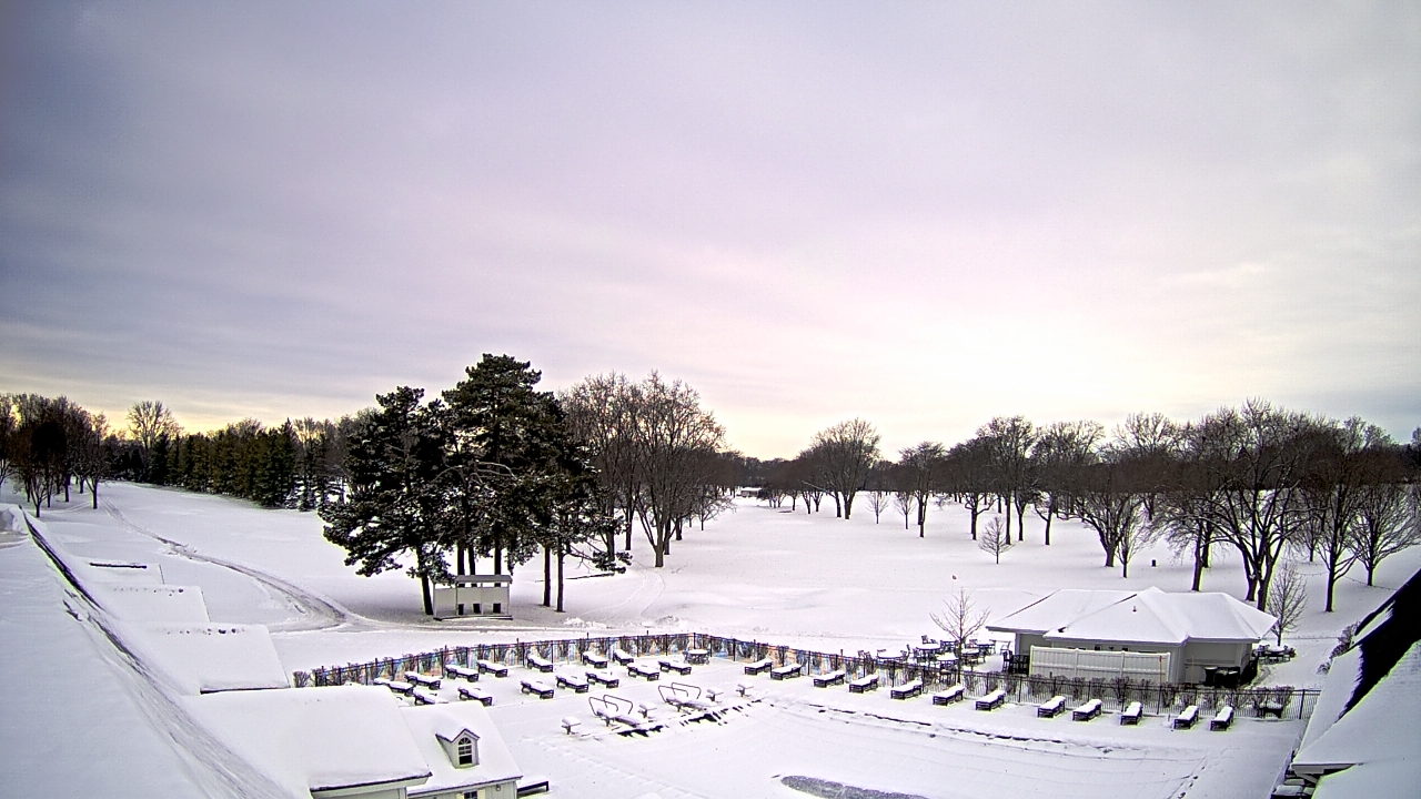 Thumbnail for current weather camera view from Crystal Lake Country Club in Crystal Lake, Illinois