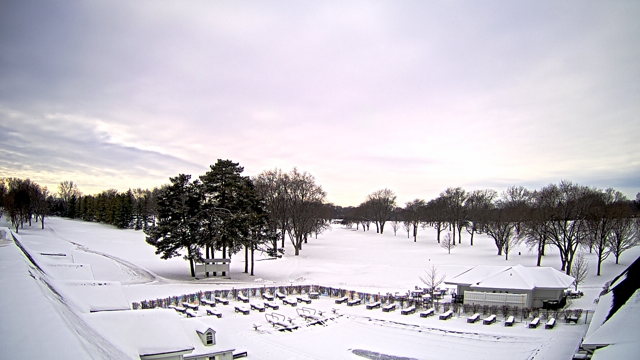 Thumbnail for current weather camera view from Crystal Lake Country Club in Crystal Lake, Illinois