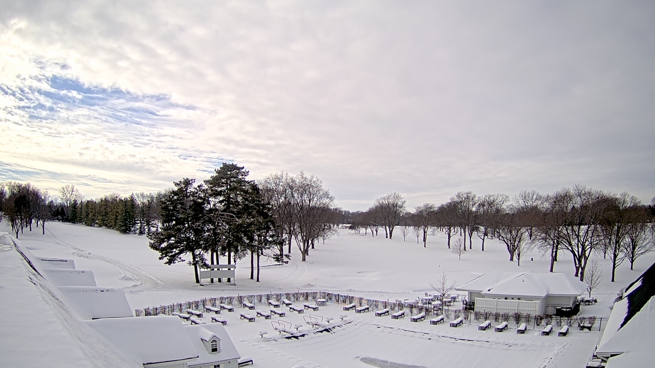 Thumbnail for current weather camera view from Crystal Lake Country Club in Crystal Lake, Illinois