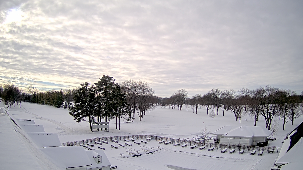 Thumbnail for current weather camera view from Crystal Lake Country Club in Crystal Lake, Illinois