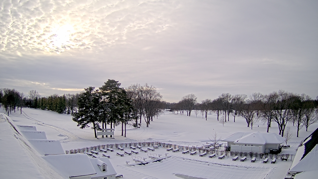 Thumbnail for current weather camera view from Crystal Lake Country Club in Crystal Lake, Illinois