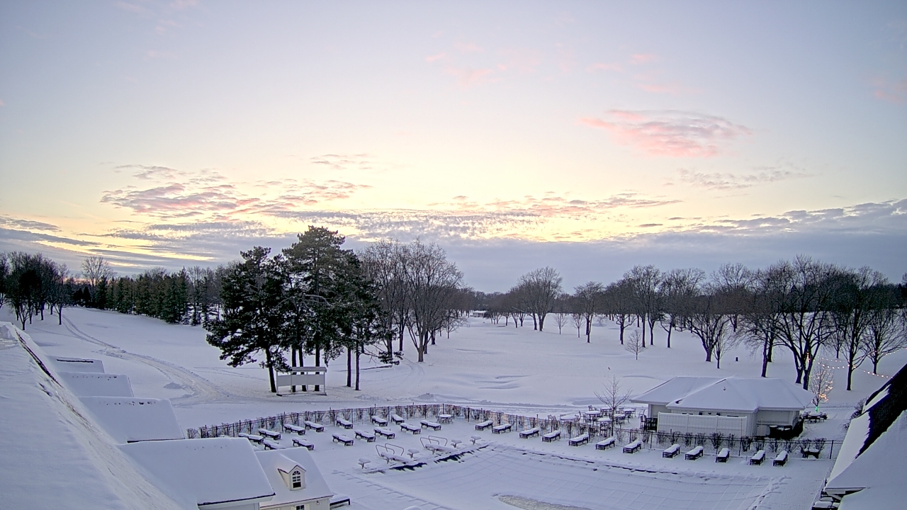 Thumbnail for current weather camera view from Crystal Lake Country Club in Crystal Lake, Illinois