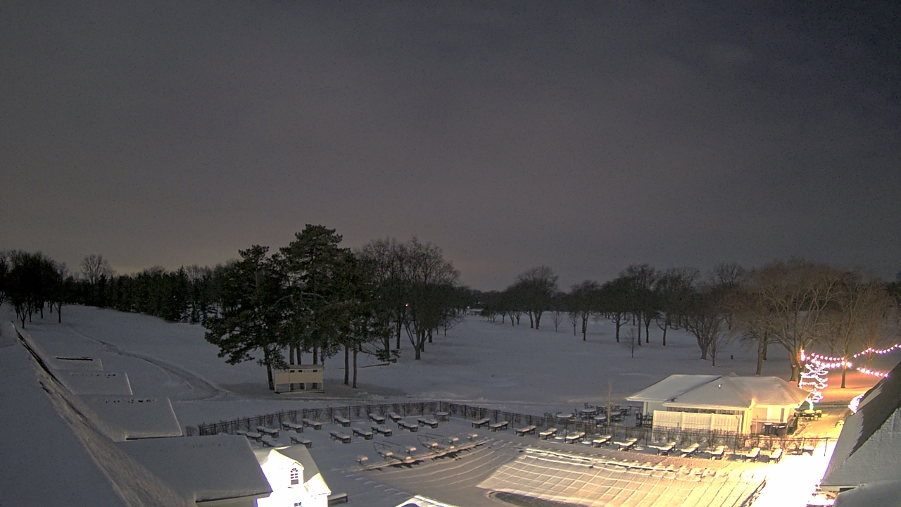 Thumbnail for current weather camera view from Crystal Lake Country Club in Crystal Lake, Illinois