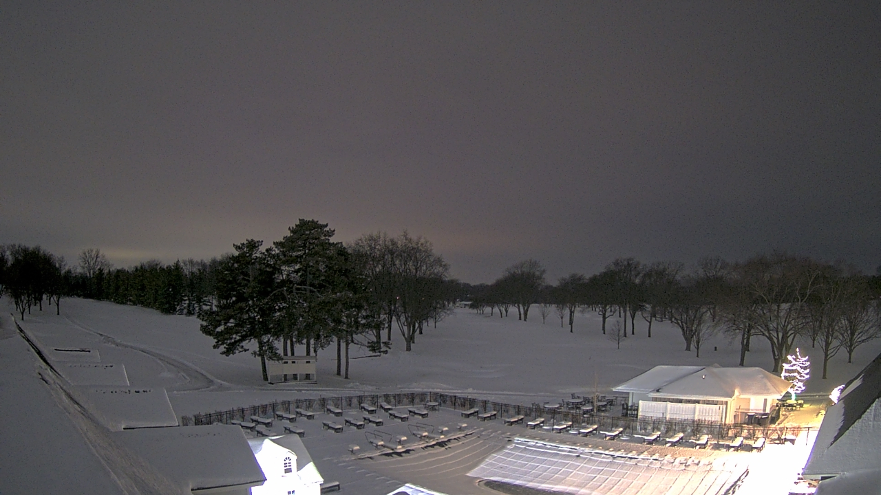 Thumbnail for current weather camera view from Crystal Lake Country Club in Crystal Lake, Illinois