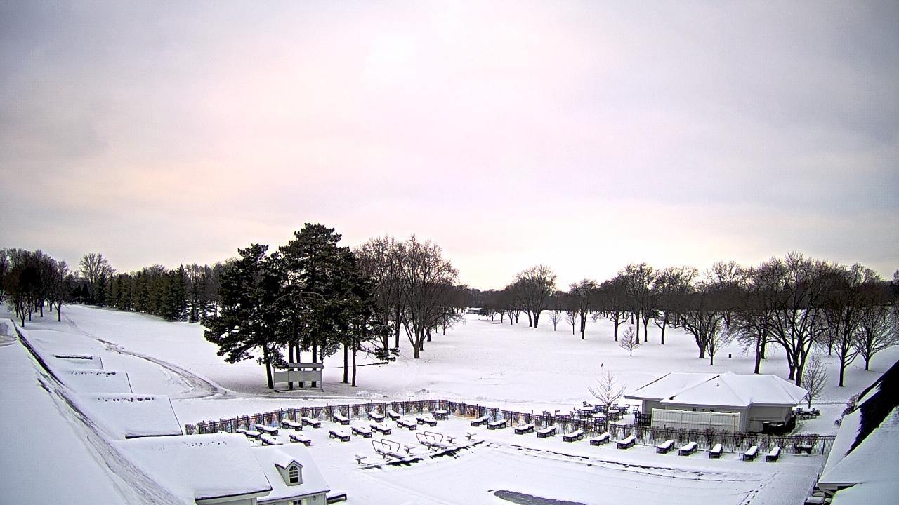 Thumbnail for current weather camera view from Crystal Lake Country Club in Crystal Lake, Illinois