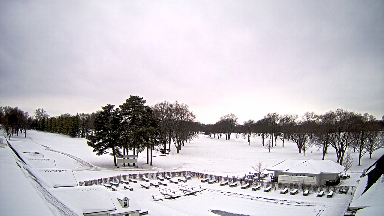 Thumbnail for current weather camera view from Crystal Lake Country Club in Crystal Lake, Illinois