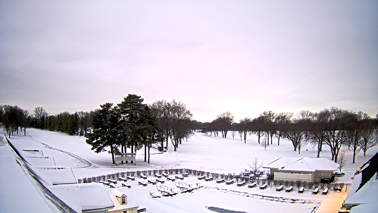 Thumbnail for current weather camera view from Crystal Lake Country Club in Crystal Lake, Illinois