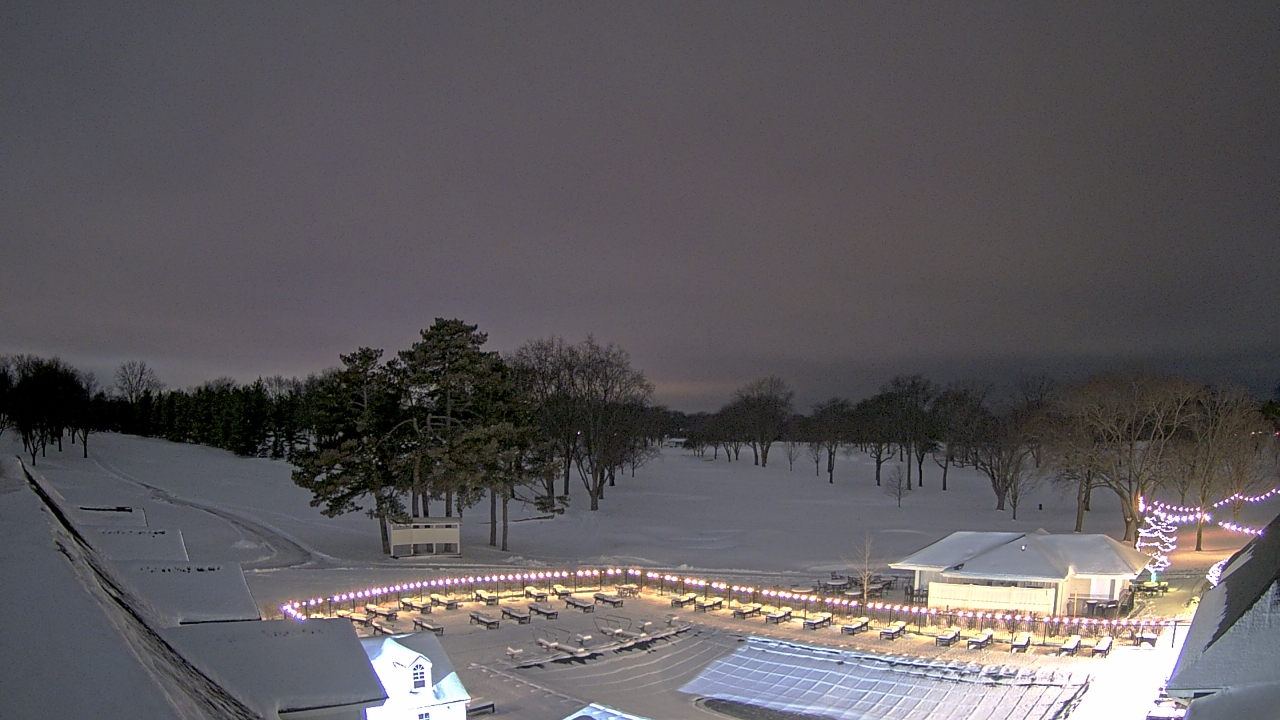 Thumbnail for current weather camera view from Crystal Lake Country Club in Crystal Lake, Illinois