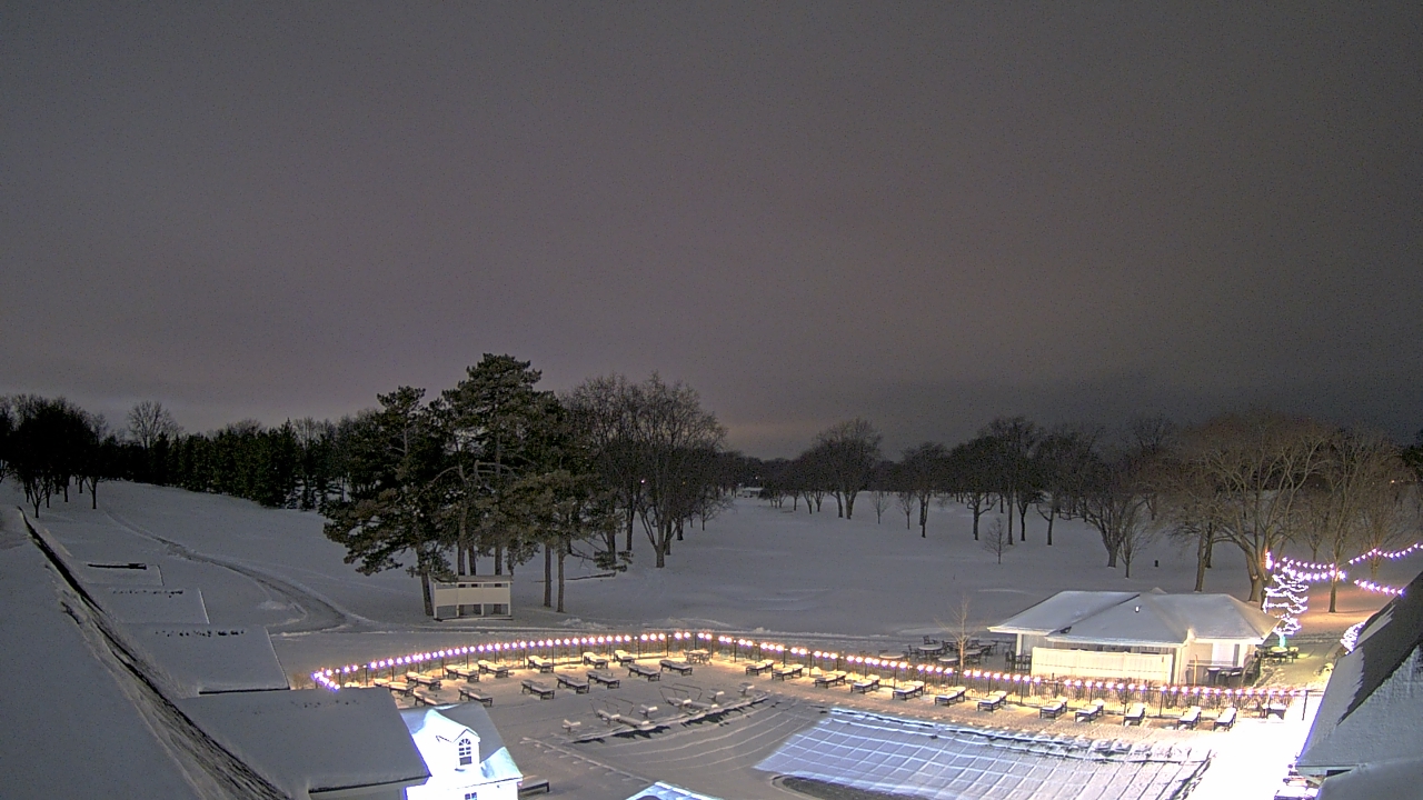 Thumbnail for current weather camera view from Crystal Lake Country Club in Crystal Lake, Illinois