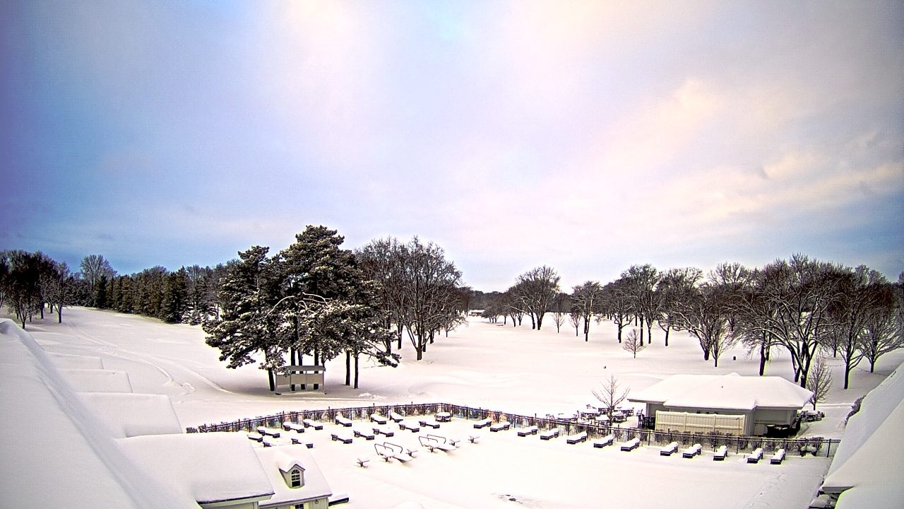 Thumbnail for current weather camera view from Crystal Lake Country Club in Crystal Lake, Illinois