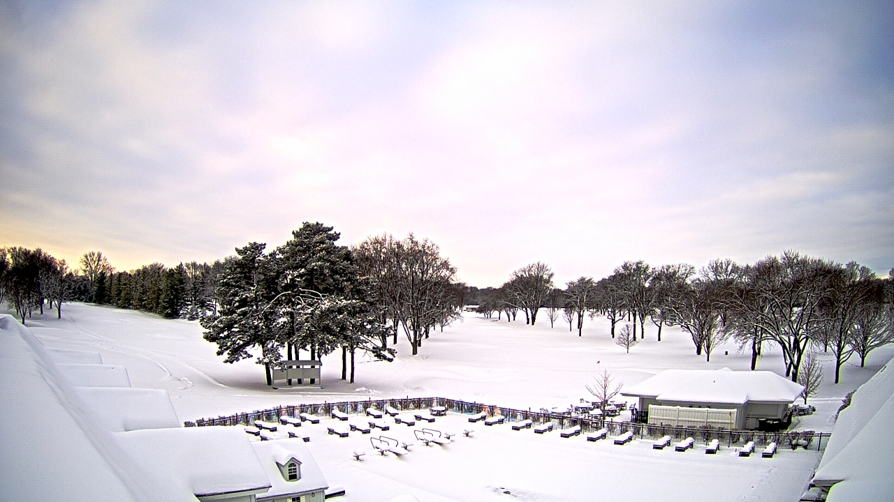 Thumbnail for current weather camera view from Crystal Lake Country Club in Crystal Lake, Illinois