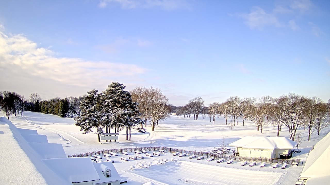 Thumbnail for current weather camera view from Crystal Lake Country Club in Crystal Lake, Illinois