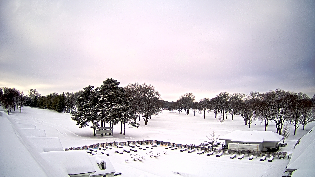 Thumbnail for current weather camera view from Crystal Lake Country Club in Crystal Lake, Illinois