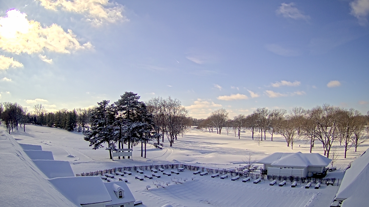 Thumbnail for current weather camera view from Crystal Lake Country Club in Crystal Lake, Illinois