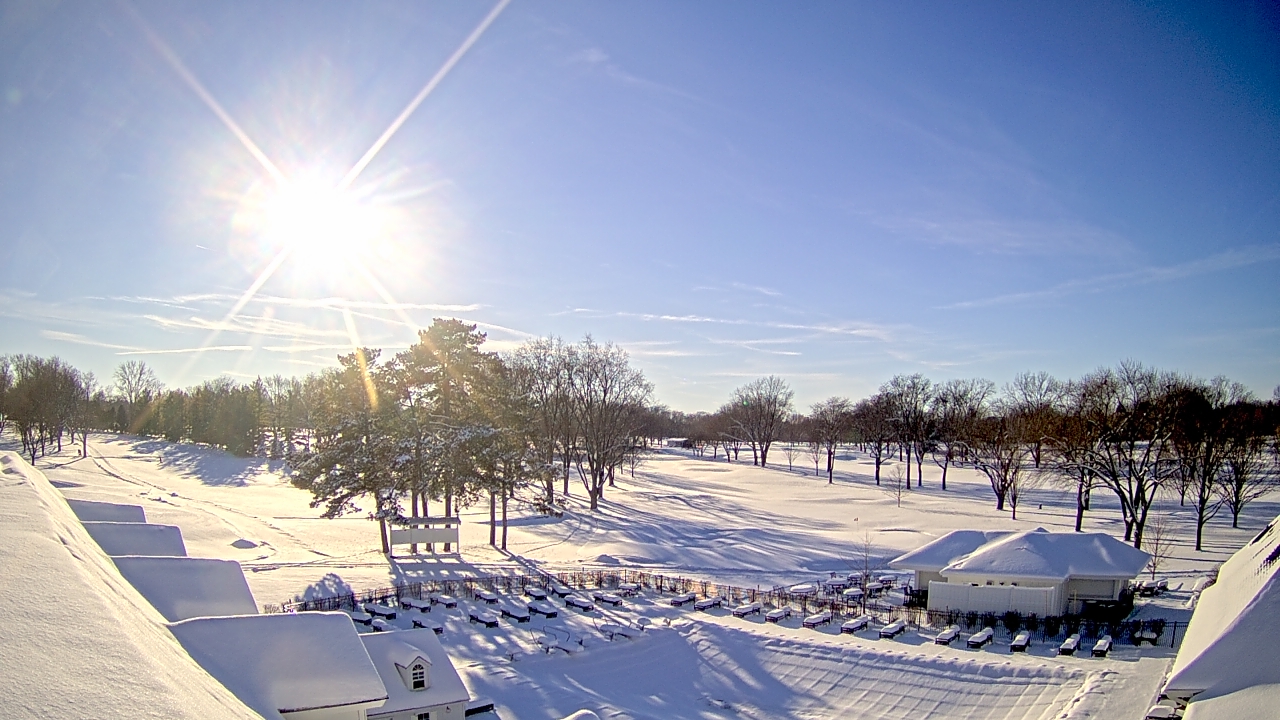 Thumbnail for current weather camera view from Crystal Lake Country Club in Crystal Lake, Illinois