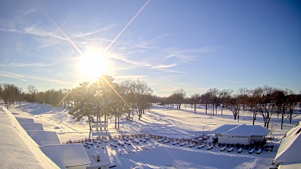 Thumbnail for current weather camera view from Crystal Lake Country Club in Crystal Lake, Illinois