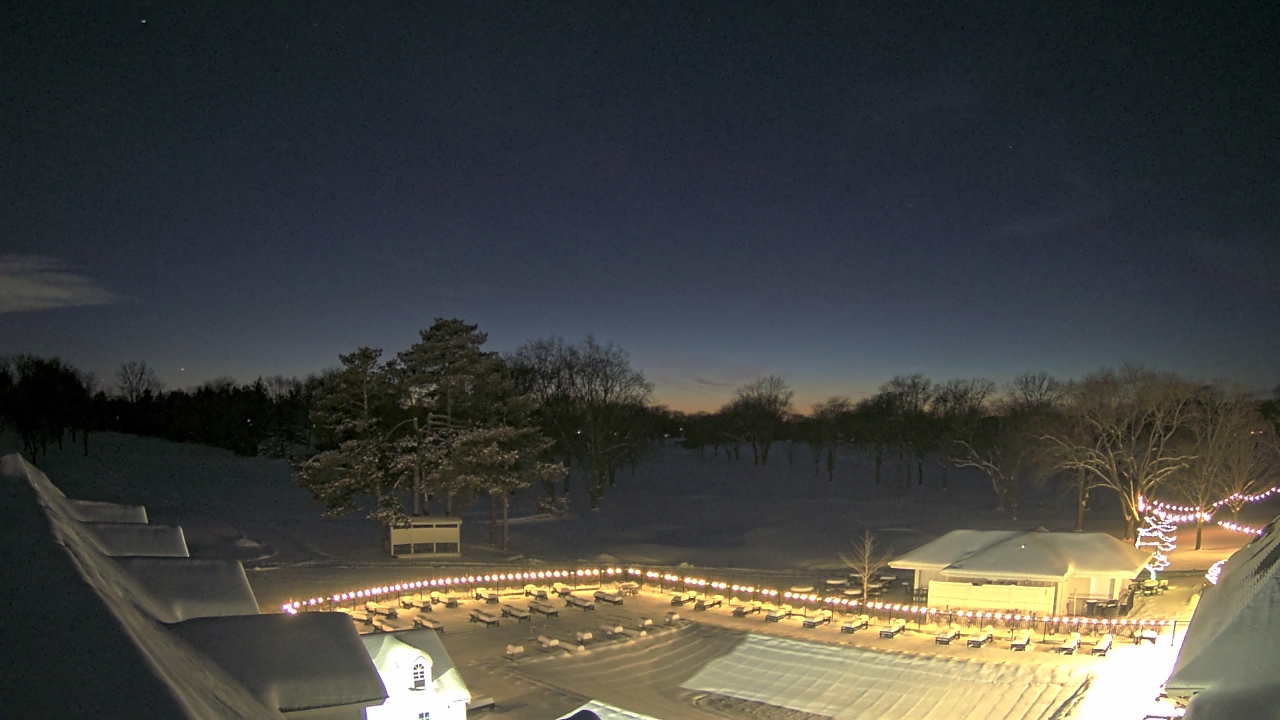 Thumbnail for current weather camera view from Crystal Lake Country Club in Crystal Lake, Illinois
