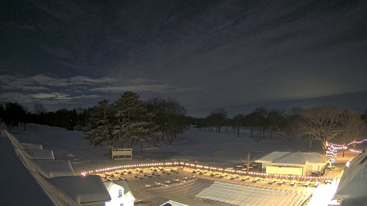 Thumbnail for current weather camera view from Crystal Lake Country Club in Crystal Lake, Illinois