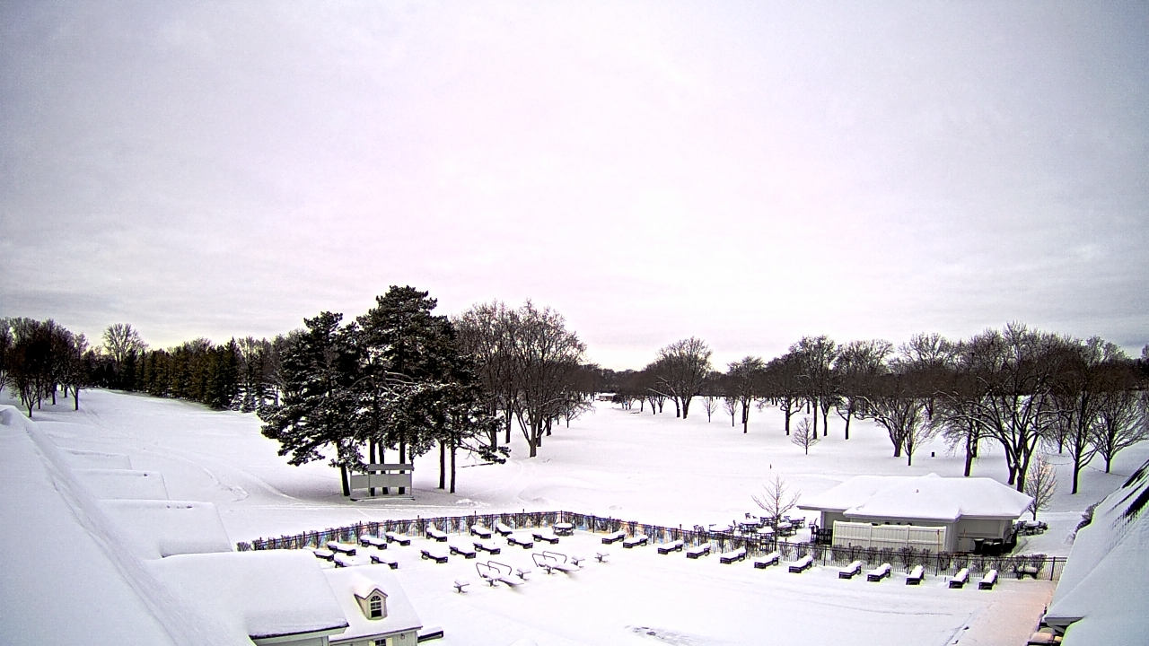 Thumbnail for current weather camera view from Crystal Lake Country Club in Crystal Lake, Illinois
