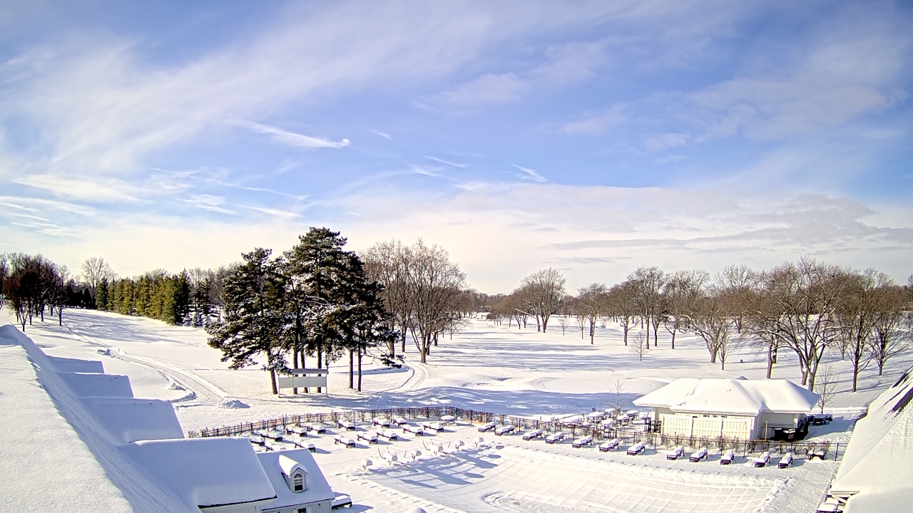 Thumbnail for current weather camera view from Crystal Lake Country Club in Crystal Lake, Illinois