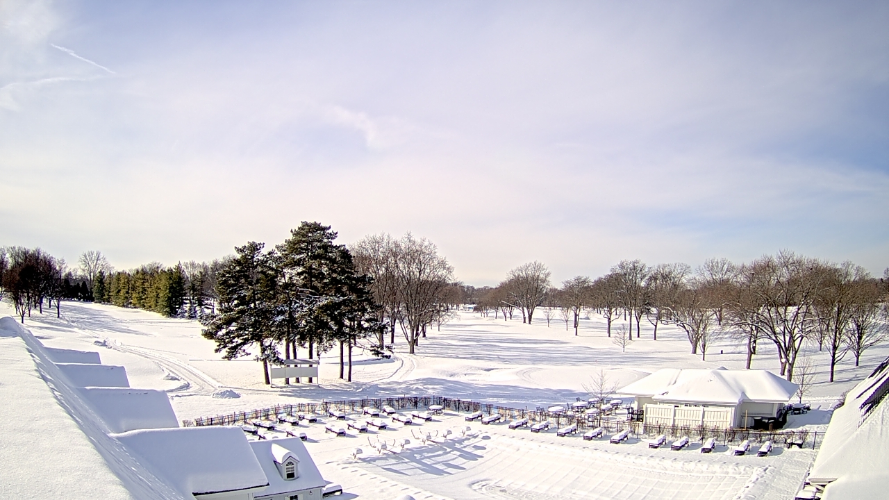 Thumbnail for current weather camera view from Crystal Lake Country Club in Crystal Lake, Illinois