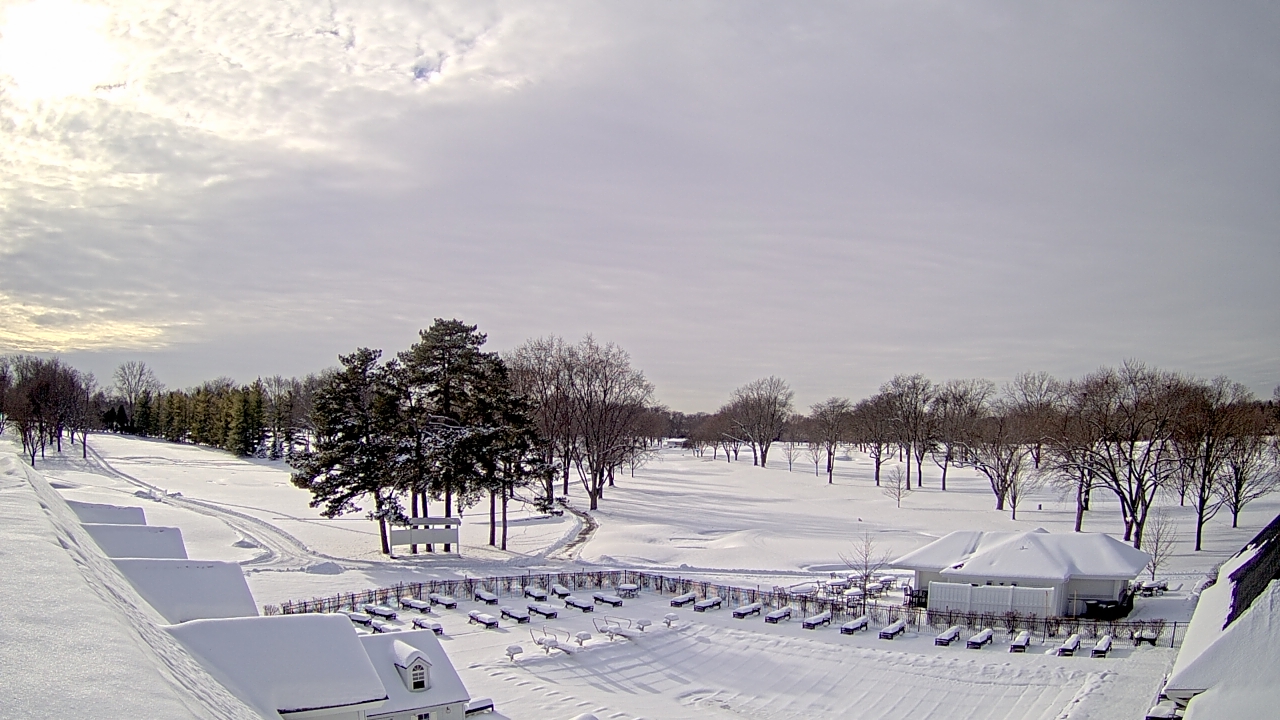 Thumbnail for current weather camera view from Crystal Lake Country Club in Crystal Lake, Illinois