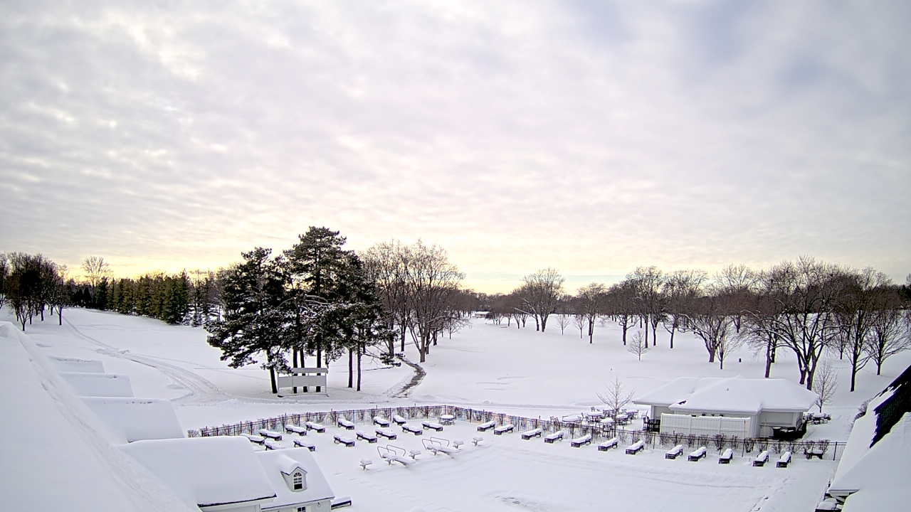 Thumbnail for current weather camera view from Crystal Lake Country Club in Crystal Lake, Illinois