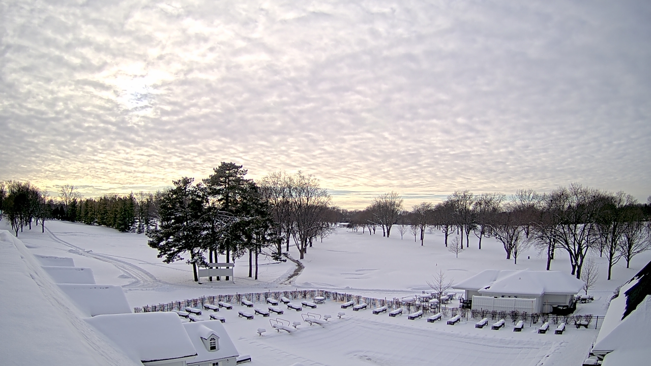 Thumbnail for current weather camera view from Crystal Lake Country Club in Crystal Lake, Illinois