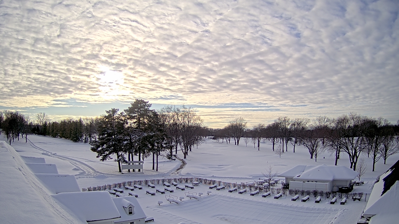 Thumbnail for current weather camera view from Crystal Lake Country Club in Crystal Lake, Illinois