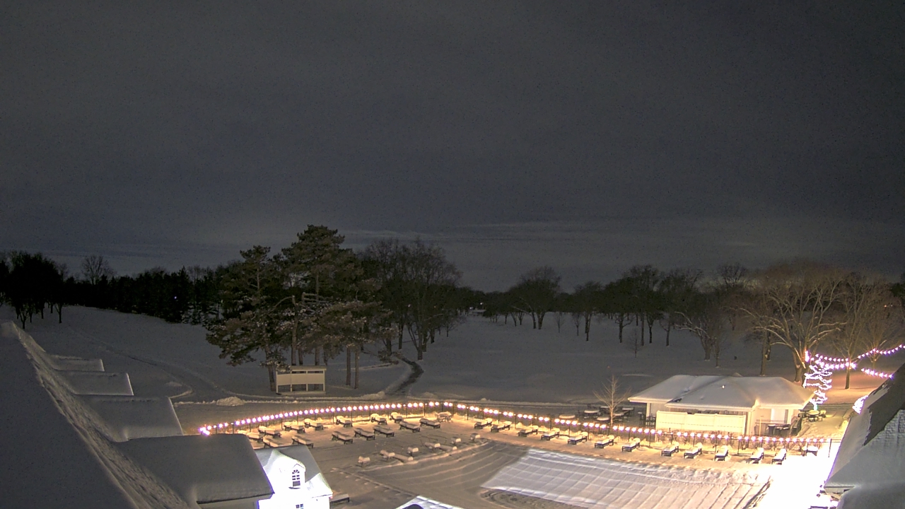 Thumbnail for current weather camera view from Crystal Lake Country Club in Crystal Lake, Illinois