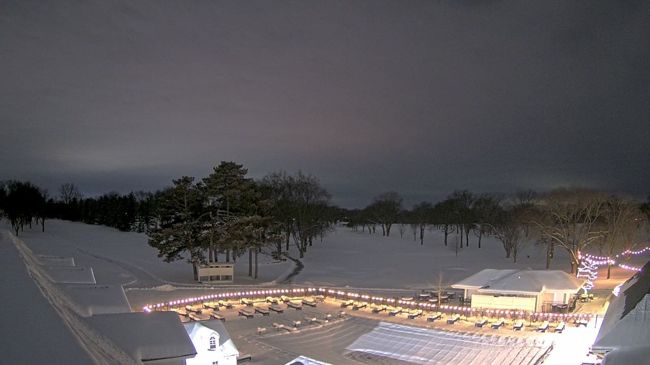 Thumbnail for current weather camera view from Crystal Lake Country Club in Crystal Lake, Illinois