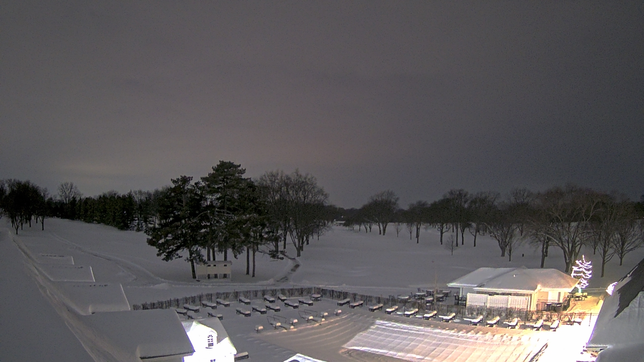 Thumbnail for current weather camera view from Crystal Lake Country Club in Crystal Lake, Illinois