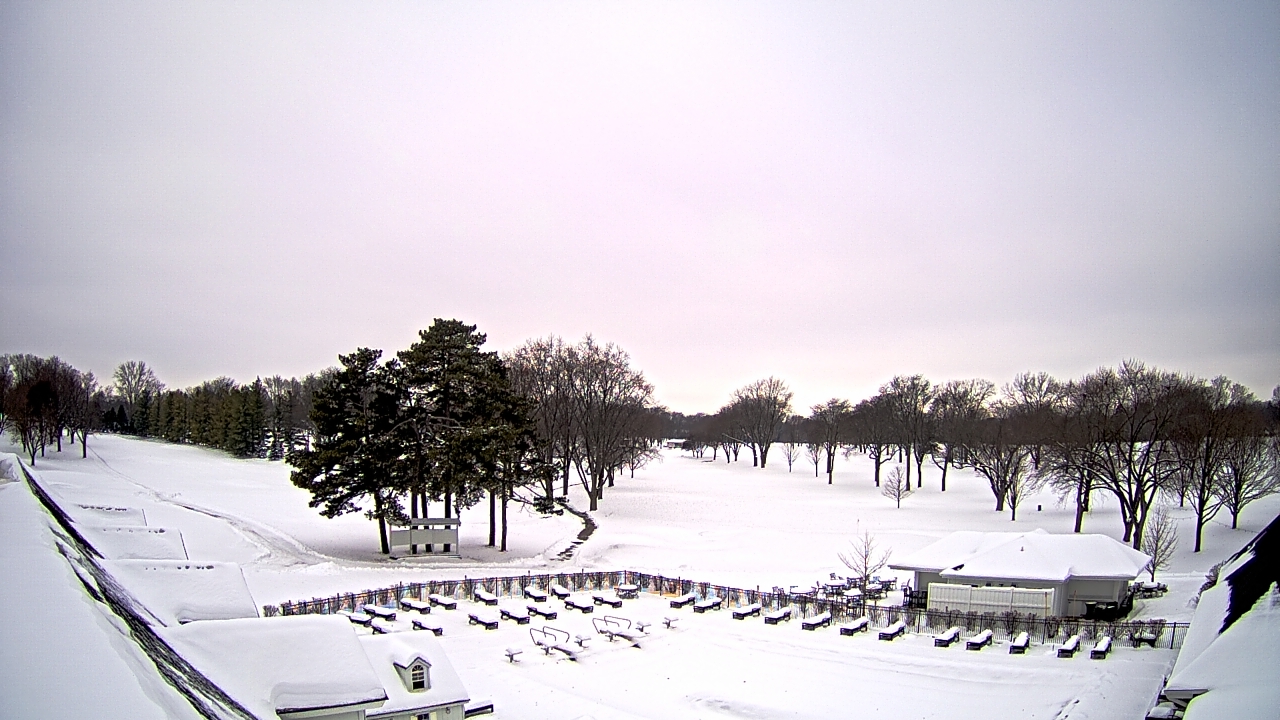 Thumbnail for current weather camera view from Crystal Lake Country Club in Crystal Lake, Illinois