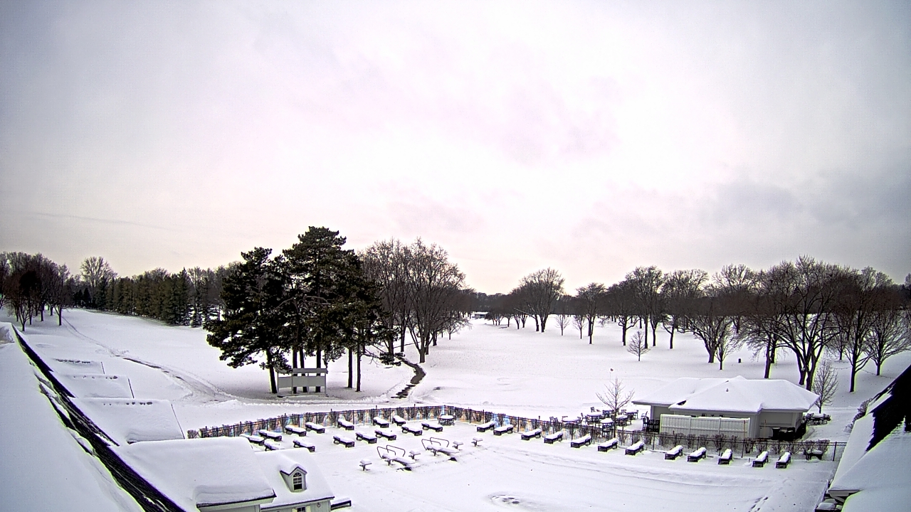 Thumbnail for current weather camera view from Crystal Lake Country Club in Crystal Lake, Illinois