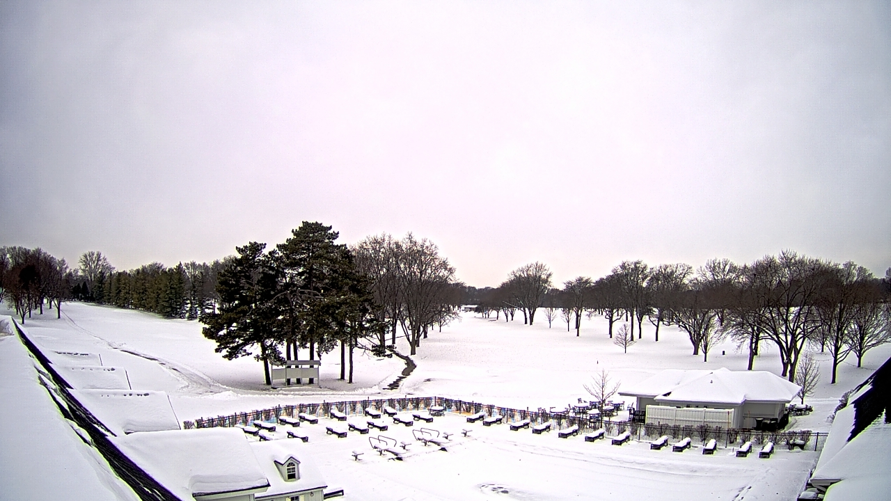 Thumbnail for current weather camera view from Crystal Lake Country Club in Crystal Lake, Illinois