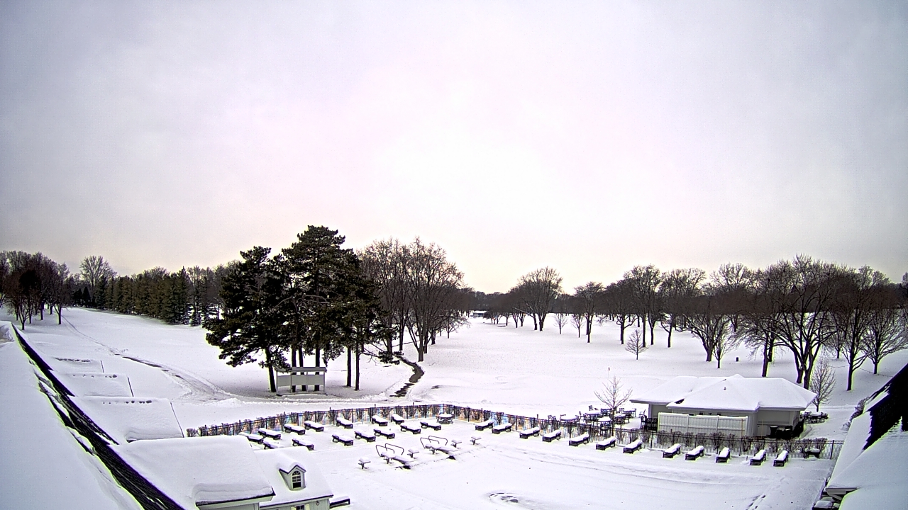 Thumbnail for current weather camera view from Crystal Lake Country Club in Crystal Lake, Illinois