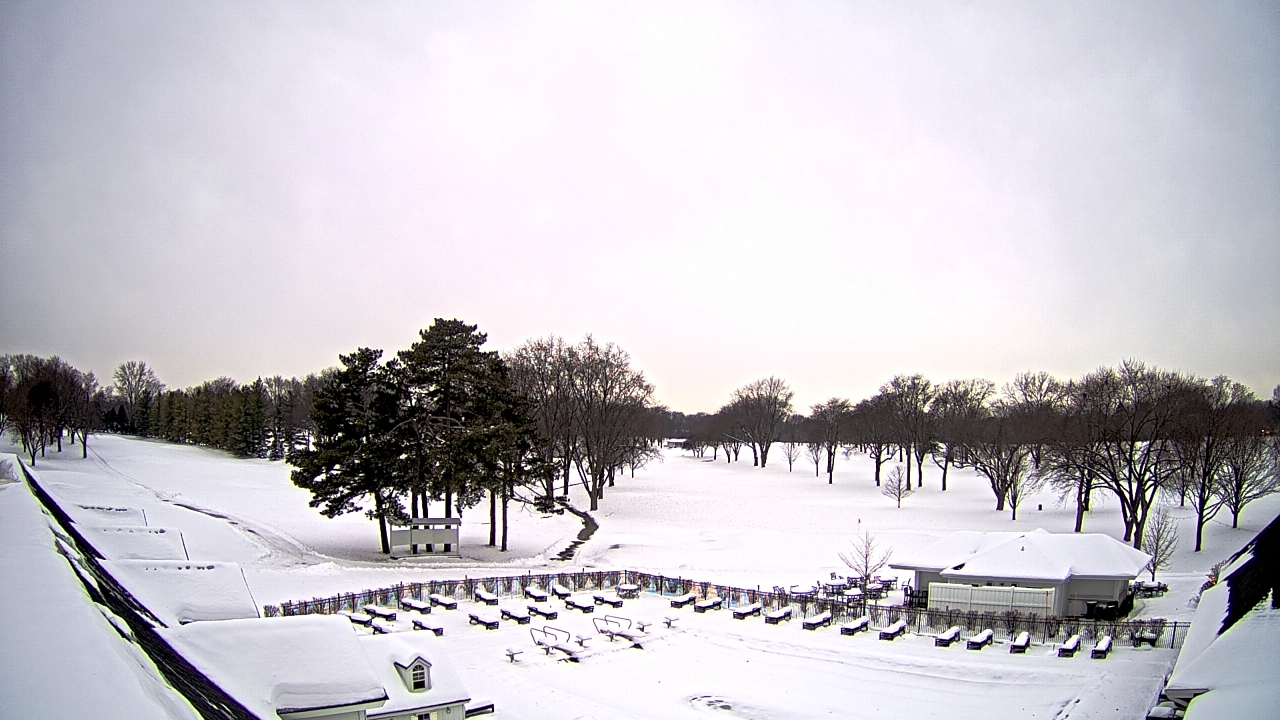 Thumbnail for current weather camera view from Crystal Lake Country Club in Crystal Lake, Illinois