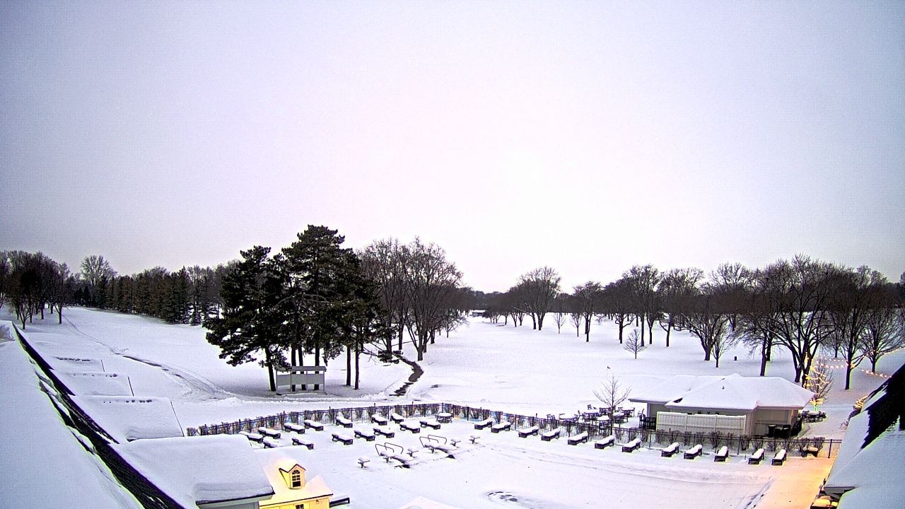 Thumbnail for current weather camera view from Crystal Lake Country Club in Crystal Lake, Illinois