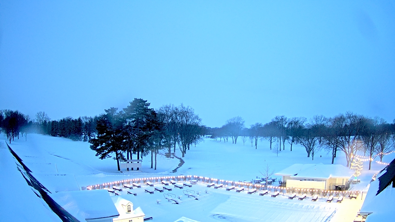 Thumbnail for current weather camera view from Crystal Lake Country Club in Crystal Lake, Illinois