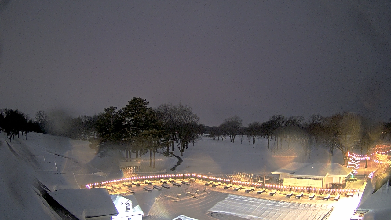 Thumbnail for current weather camera view from Crystal Lake Country Club in Crystal Lake, Illinois