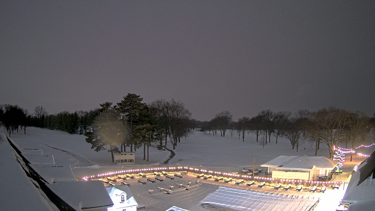 Thumbnail for current weather camera view from Crystal Lake Country Club in Crystal Lake, Illinois