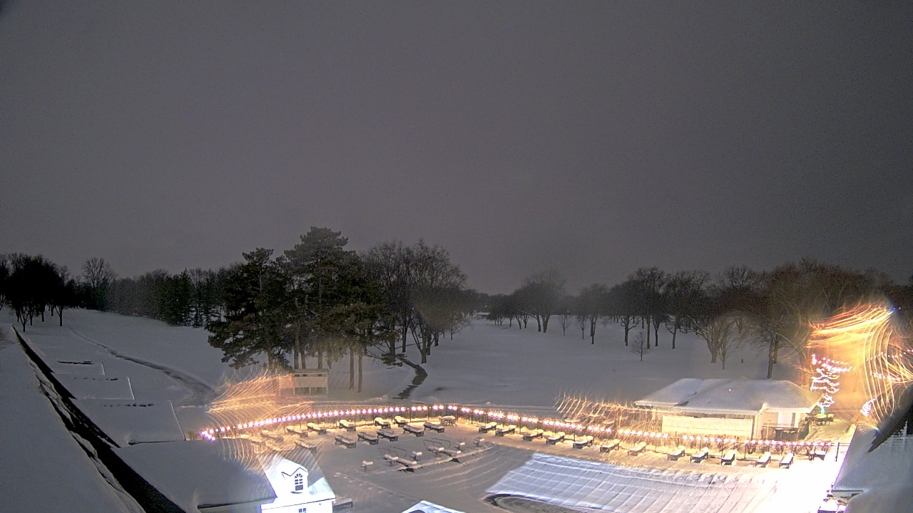 Thumbnail for current weather camera view from Crystal Lake Country Club in Crystal Lake, Illinois