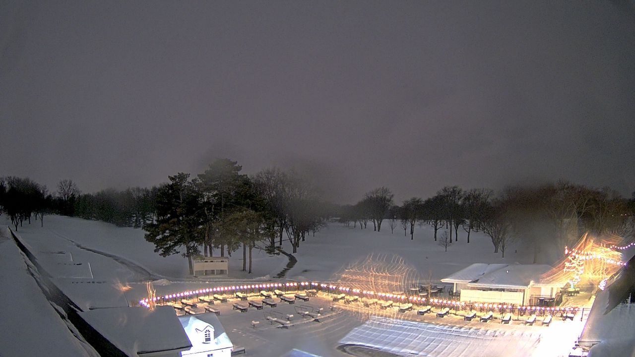 Thumbnail for current weather camera view from Crystal Lake Country Club in Crystal Lake, Illinois
