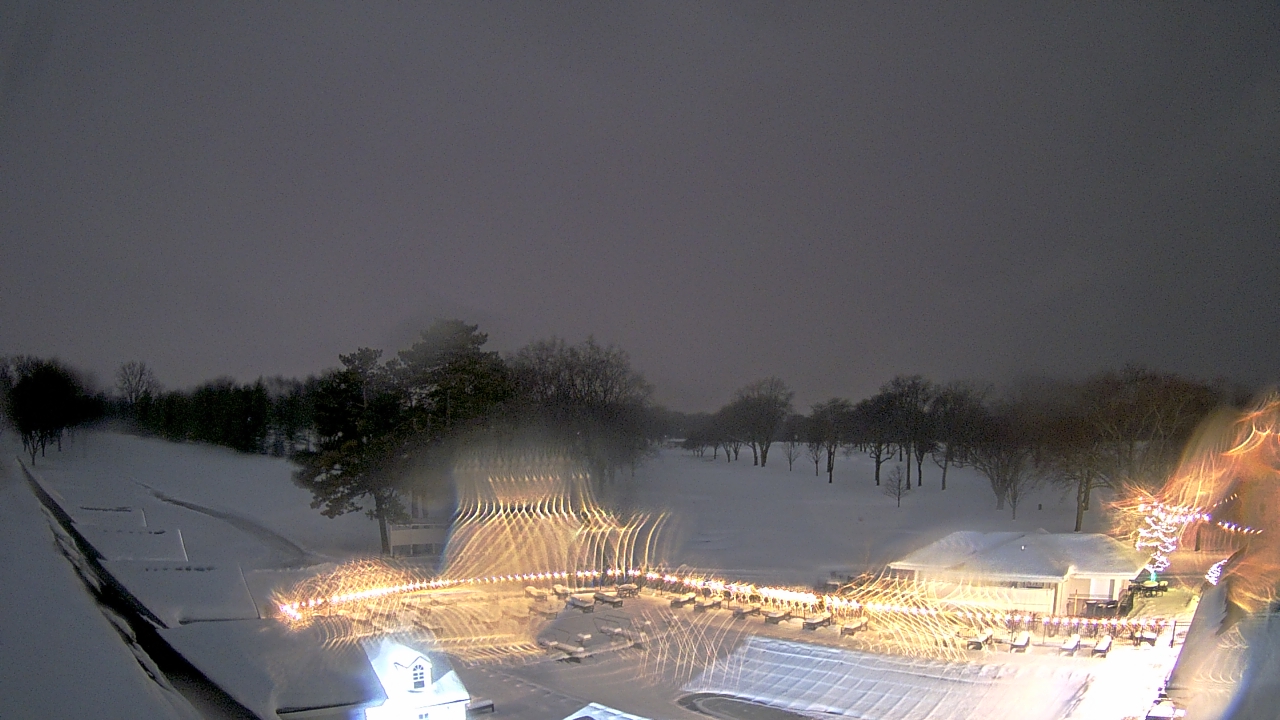 Thumbnail for current weather camera view from Crystal Lake Country Club in Crystal Lake, Illinois