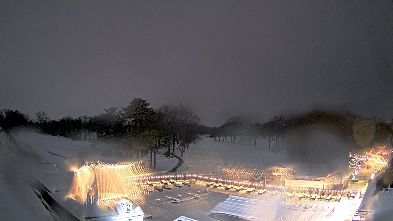 Thumbnail for current weather camera view from Crystal Lake Country Club in Crystal Lake, Illinois